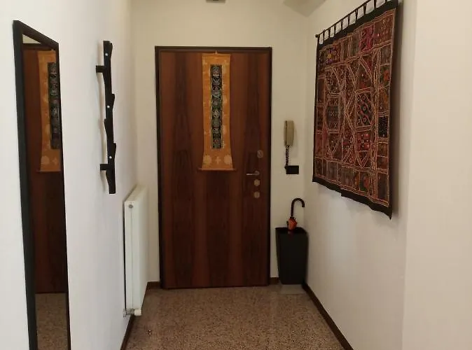 Polly House 公寓 *