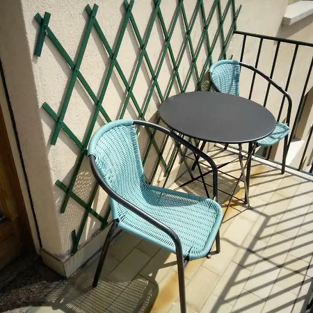 Polly House Apartment